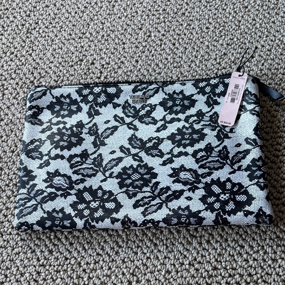 VS Black and White Lace Floral Wristlet